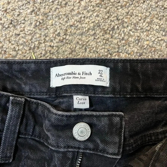 Abercrombie & Fitch Black High Rise Mom Curve Love Jeans Womens 27 4R Distressed - Picture 8 of 12